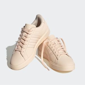 New Grand Court 2.0 Sneaker (Women) size 8.5. Never worn